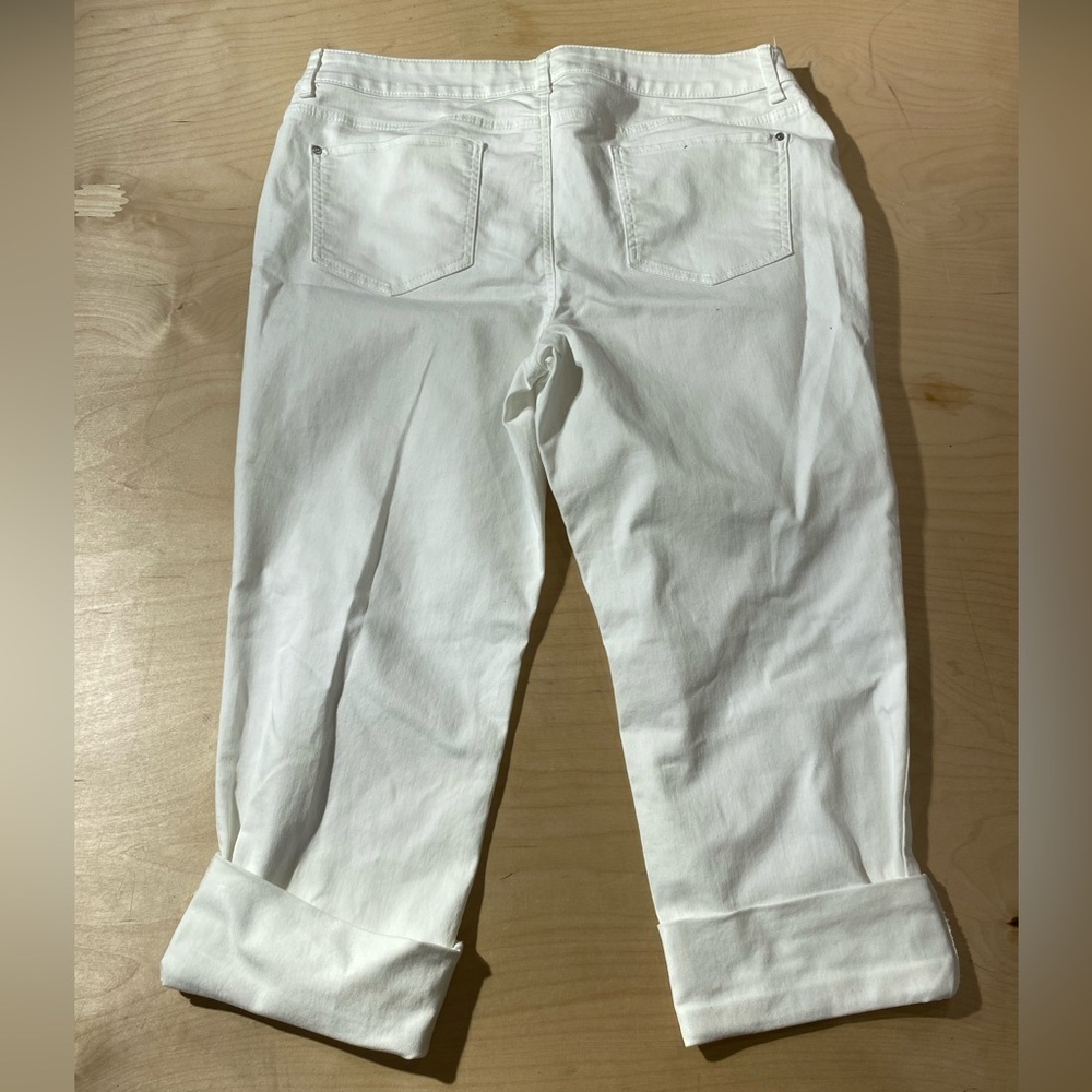 Chico’s Slim Boyfriend Ankle White Denim Jeans Size 3 (MZ) - Picture 6 of 7